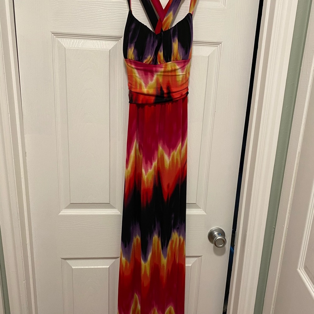 Dress - Picture 3 of 3